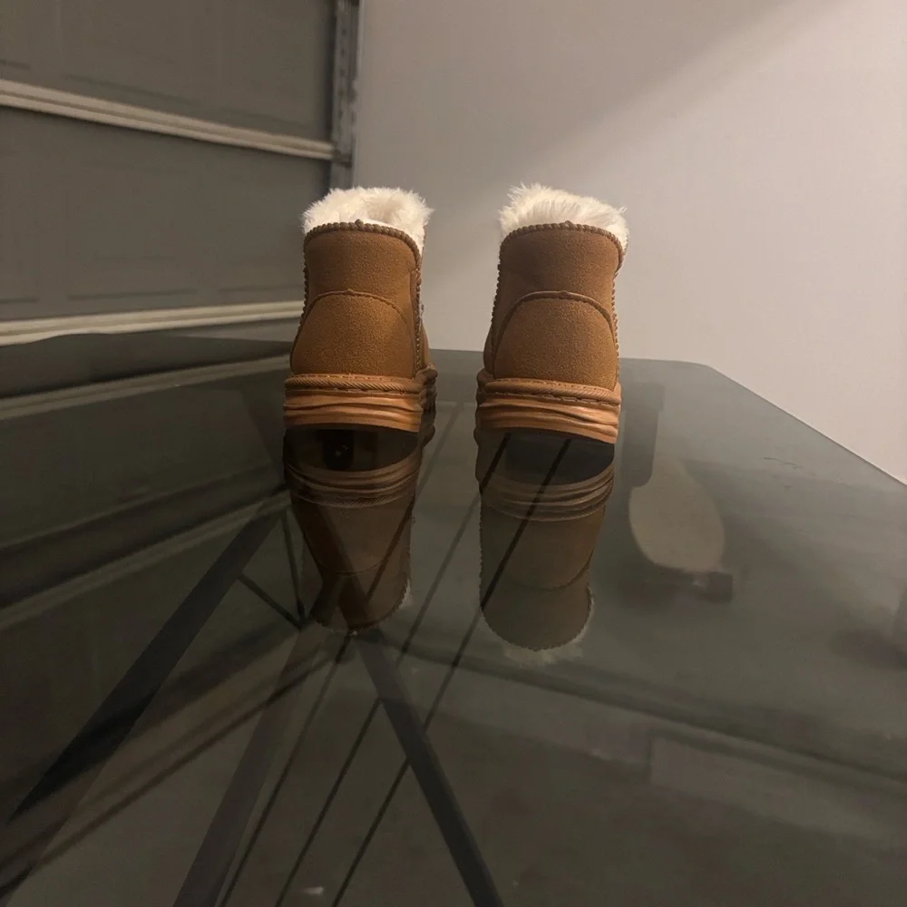 Toddler Shearling-Lined Boots - Picture 4 of 7